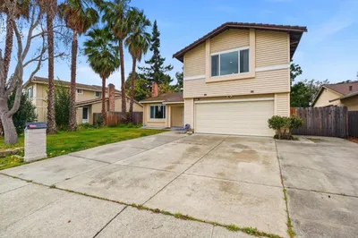 1729 Sherman Drive photo 2