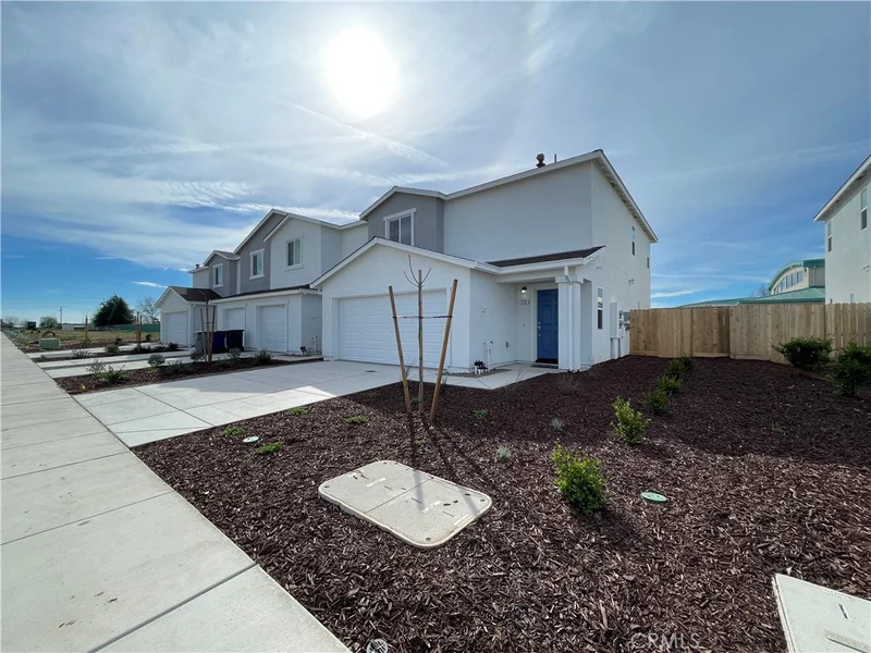 779 Stone Ridge West Avenue, Merced, CA 95341
