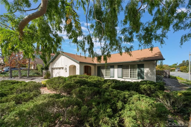 26891 Preciados, Mission Viejo, CA 92691
