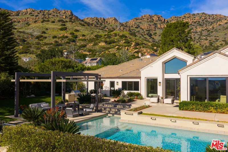 1885 Mesa Ridge Avenue, Westlake Village, CA 91362