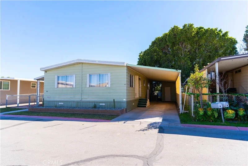251 S Colorado River 38