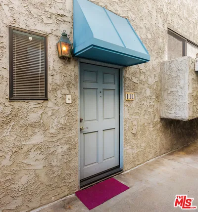 11643 Chandler Boulevard 111 photo 2