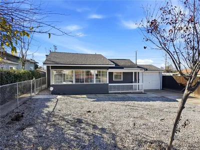 34975 Avenue C photo 2