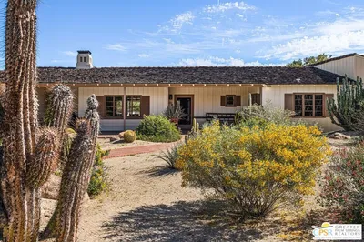 1850 Smoke Tree Lane photo 2