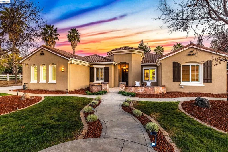 631 Alden Ln, Livermore, CA 94550