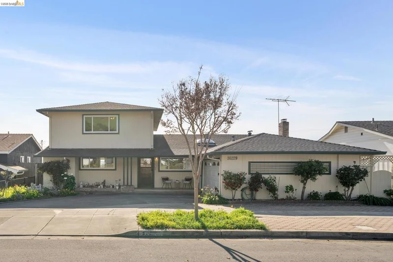 30229 Treeview St, Hayward, CA 94544