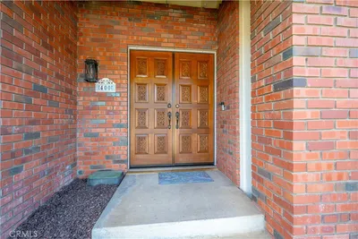 400 Mariott Road photo 2