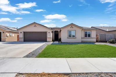 2439 Madeline Drive photo 2