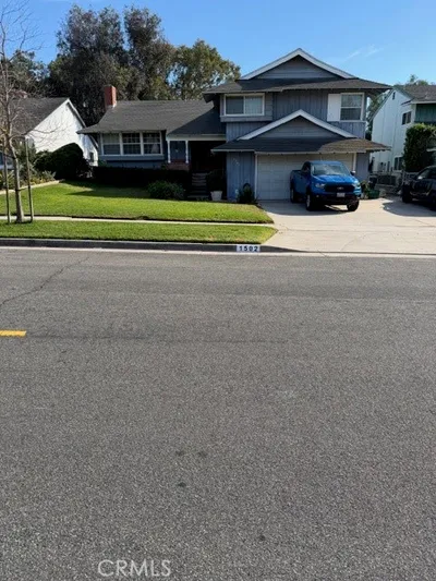 1502 Mariposa photo 2