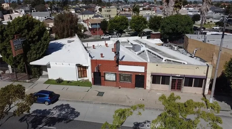 8414 Crenshaw