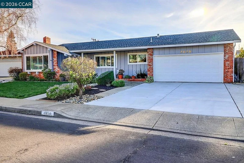 4658 Bishop Ct, Concord, CA 94521-2011