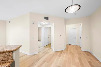1480 Broadway 2324 photo 2