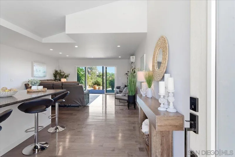 Photo 2 of 5447 Soledad Rd