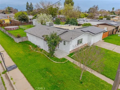 2690 Hawthorne photo 2
