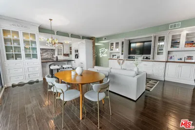 17366 W Sunset Boulevard 102 photo 2
