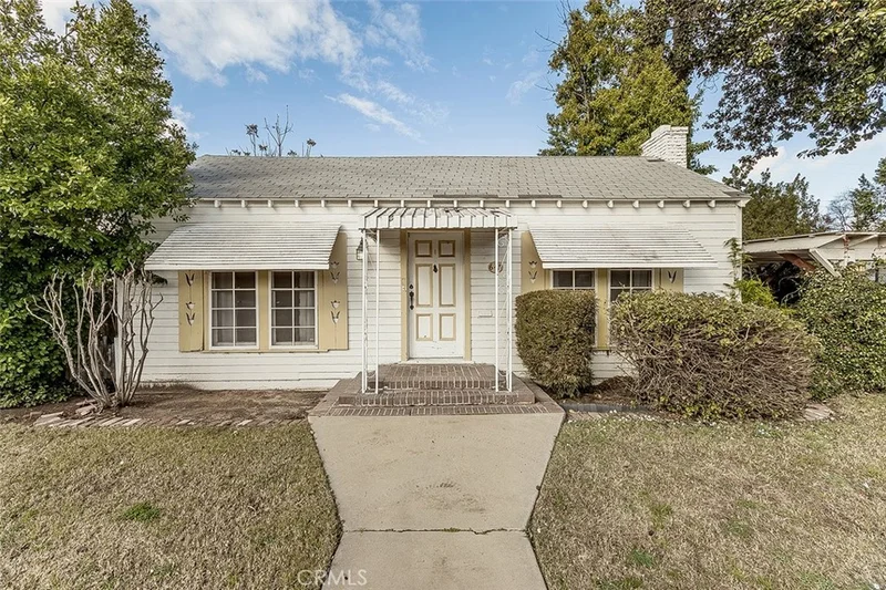 643 E Vassar photo 2