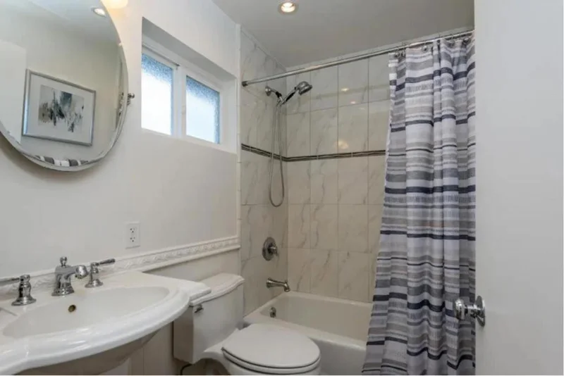 Photo 2 of 2209 Hamilton Avenue