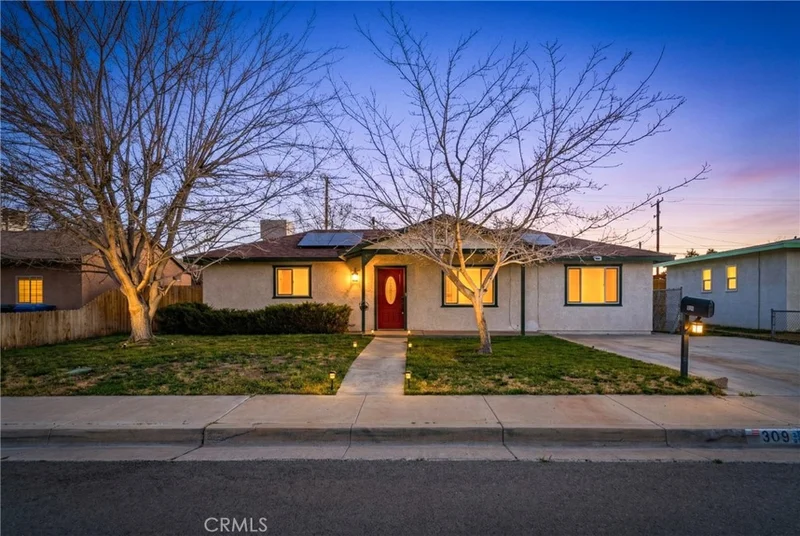 309 N Fairview St, Ridgecrest, CA 93555