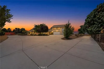 7854 Oak hills Rd photo 2