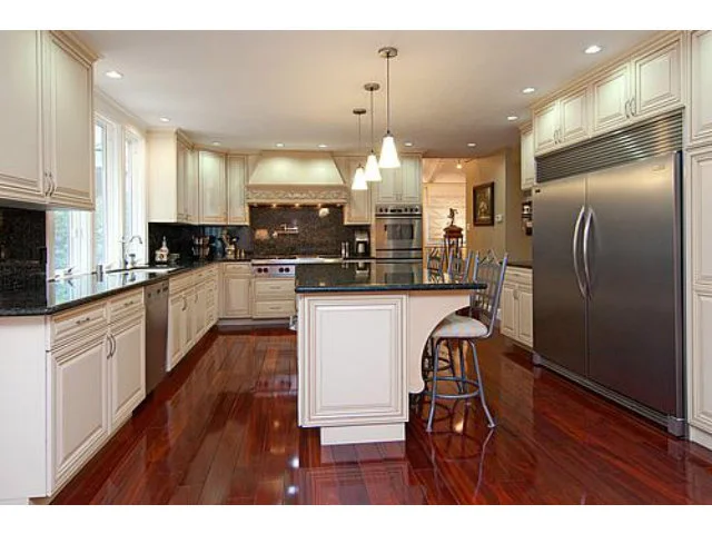 1851 Hull, Redwood City, CA 94061