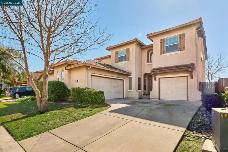 7860 Manorside Dr, Sacramento, CA 95832