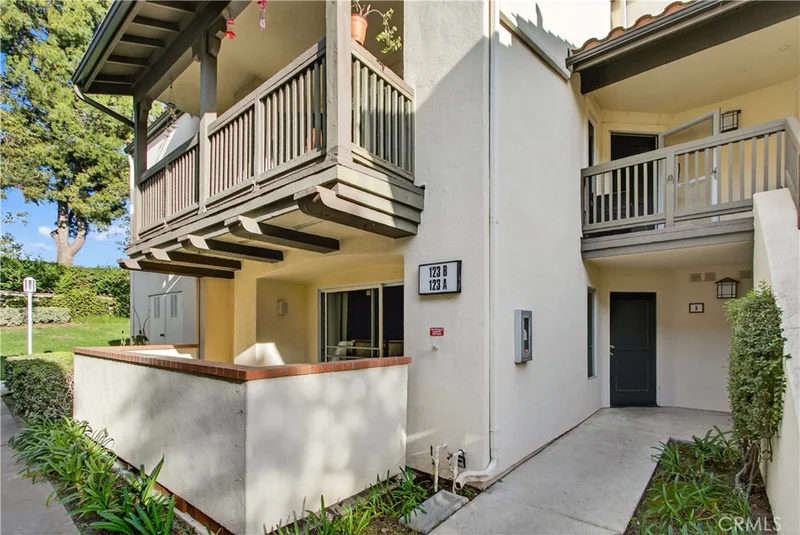 123 S Cross Creek A, Orange, CA 92869