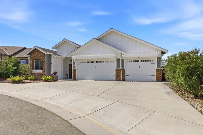 83 San Antonio, San Juan Bautista, CA 95045