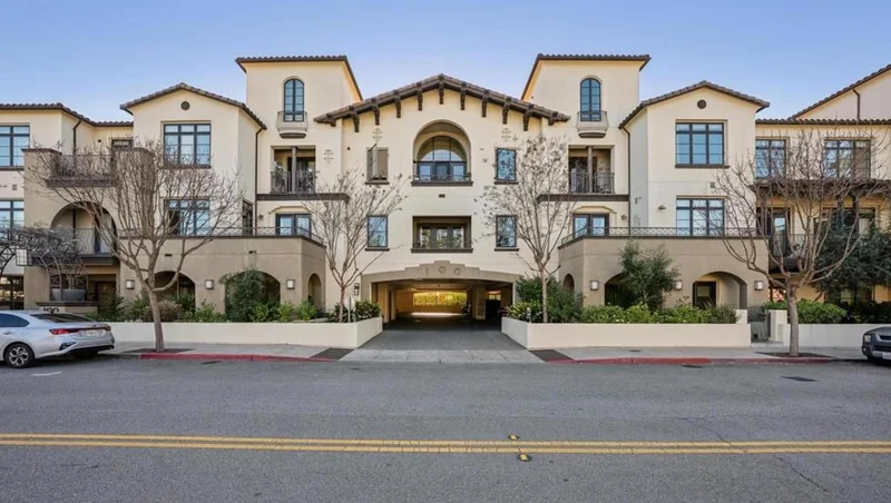 100 1st Street 307, Los Altos, CA 94022