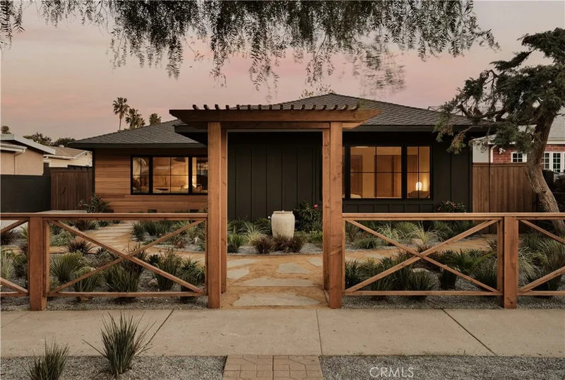 3016 Tyburn, Los Angeles, CA 90039