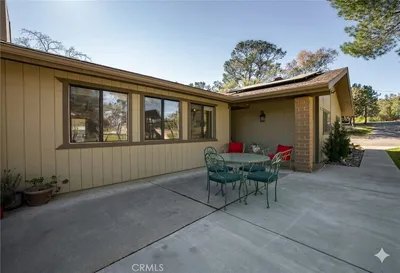 30451 Horseshoe photo 2