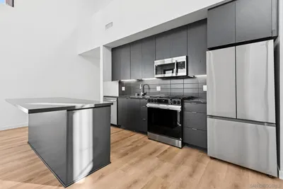 3922 Park Blvd 601 photo 2
