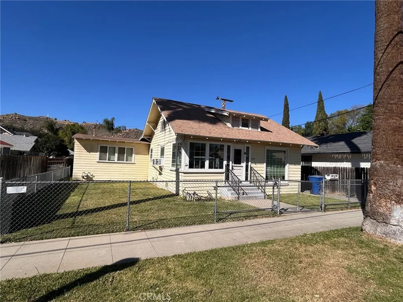 4139 Locust, Riverside, CA 92501