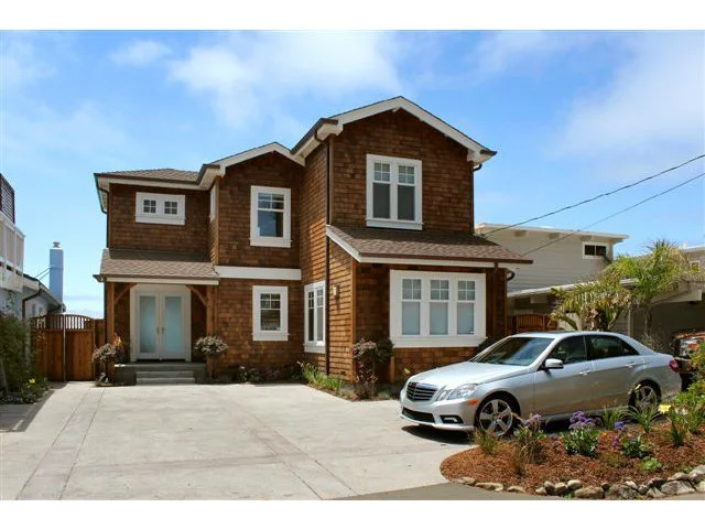 22826 Cliff, Santa Cruz, CA 95062