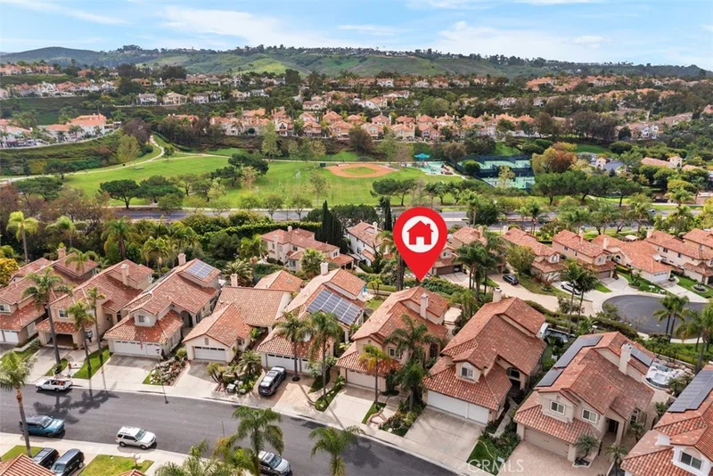 10 Narbonne, Laguna Niguel, CA 92677