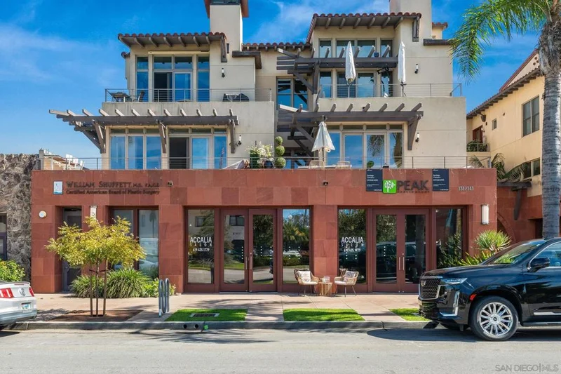131 Orange Ave