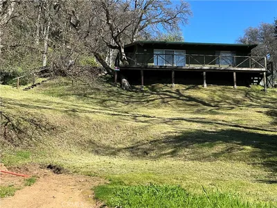 4160 Lakeview Drive photo 2