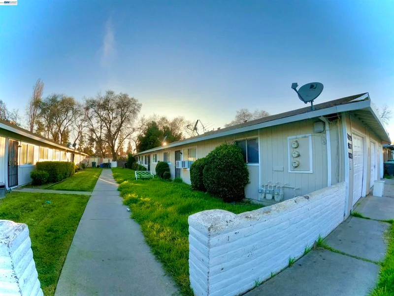 8829 Kelley, Stockton, CA 95209