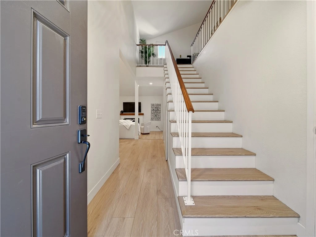Interior 3