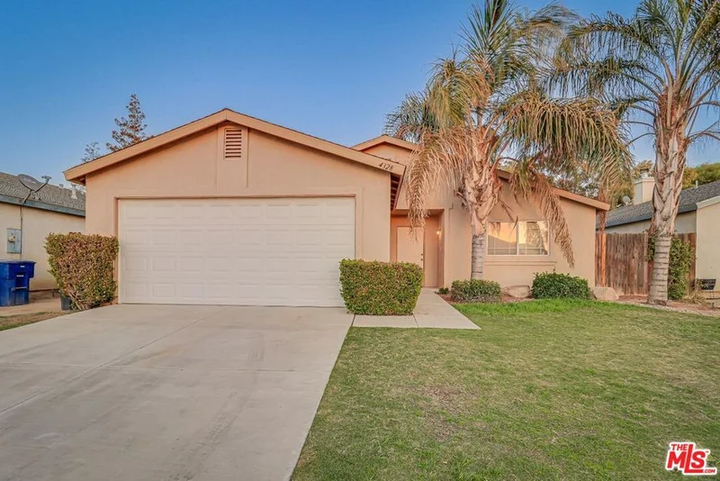 4328 Range, Bakersfield, CA 93312