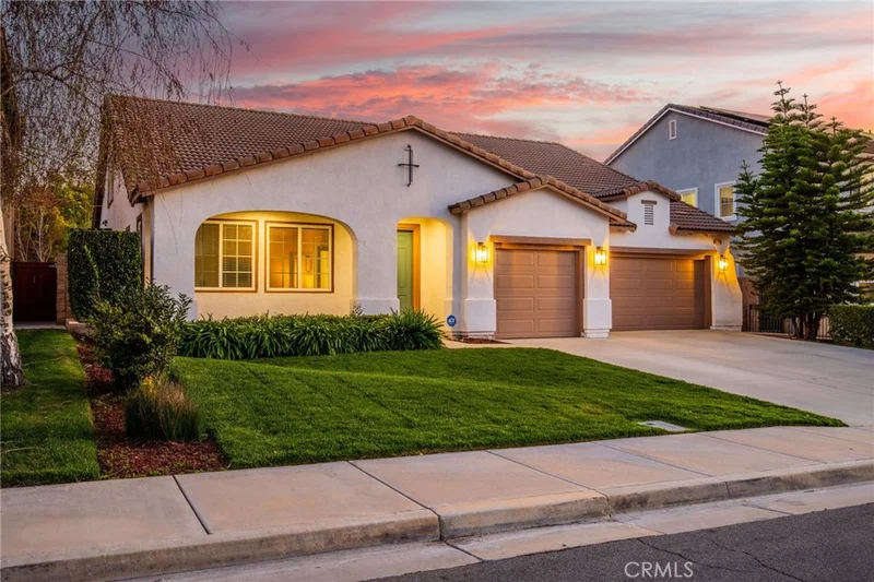 30193 Trois Valley, Murrieta, CA 92563