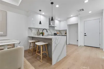 1018 W 223rd Street 4 photo 2