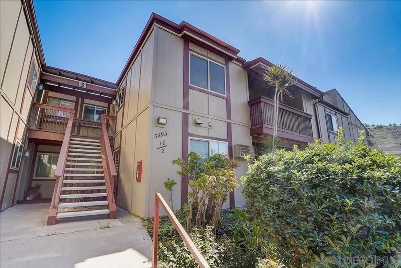 5493 Adobe Falls Rd, San Diego, CA 92120