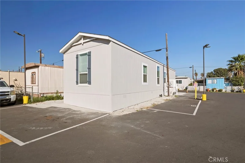 6154 Mission Boulevard 65