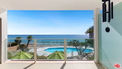 22548 Pacific Coast Highway 203 photo 2