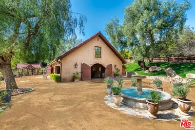 8018 Balcom Canyon Road photo 2