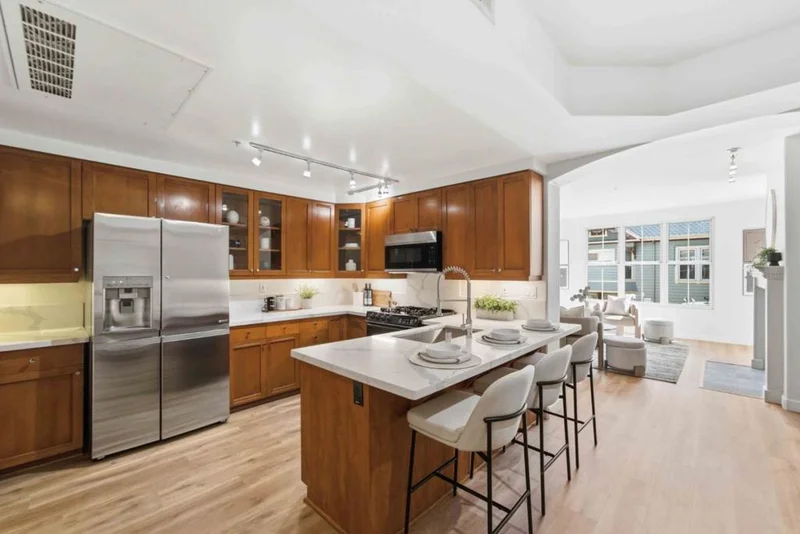 30 E Julian Street 208, San Jose, CA 95112