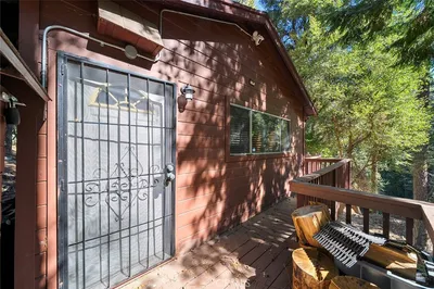 330 Canyon Drive photo 2