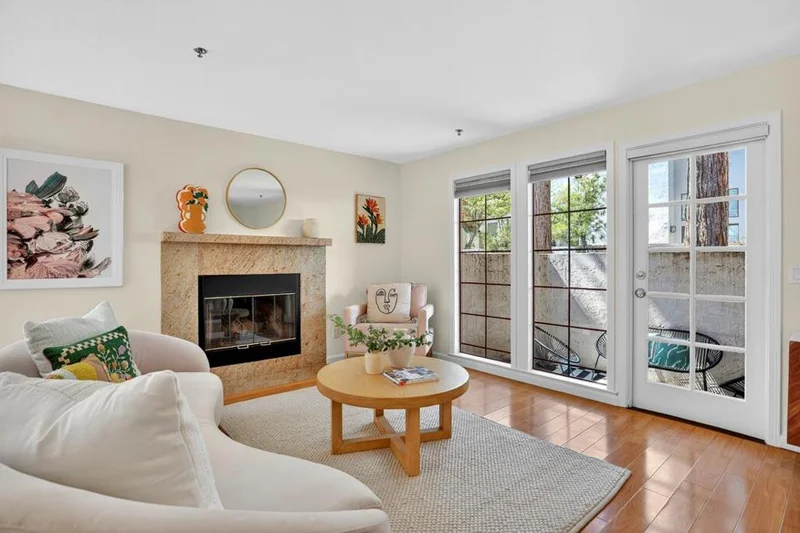 10259 Nile Dr, Cupertino, CA 95014