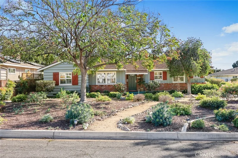 884 Whitcomb, Glendora, CA 91741