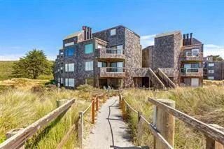 101 Shell Drive 106, Watsonville, CA 95076